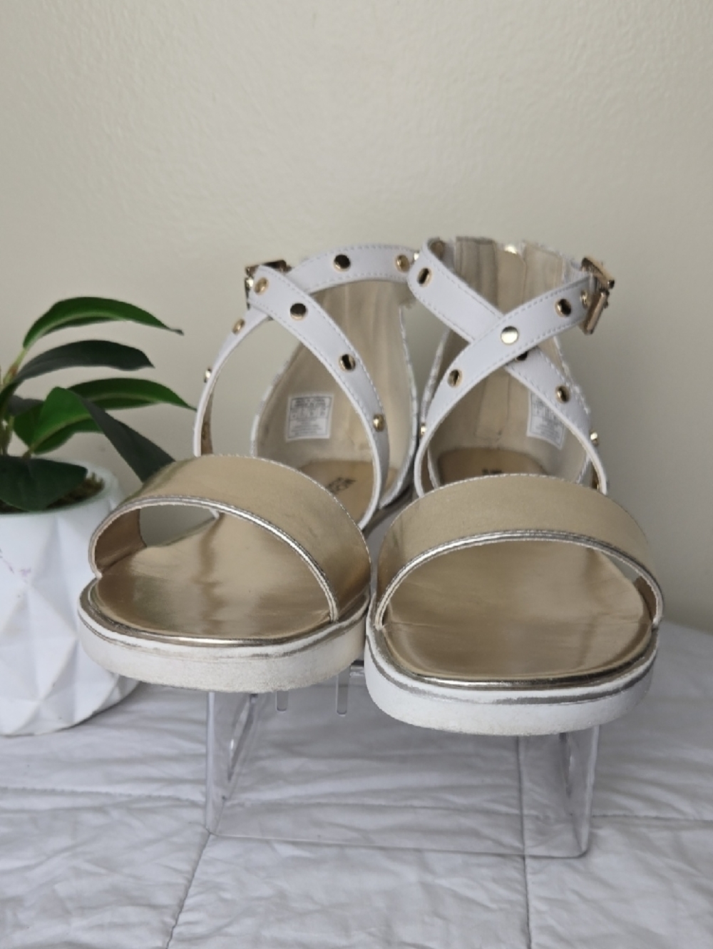 Michael Kors Girls Brandy Astrid Sandals Pale Gold/ White Size 4 - Picture 5 of 7
